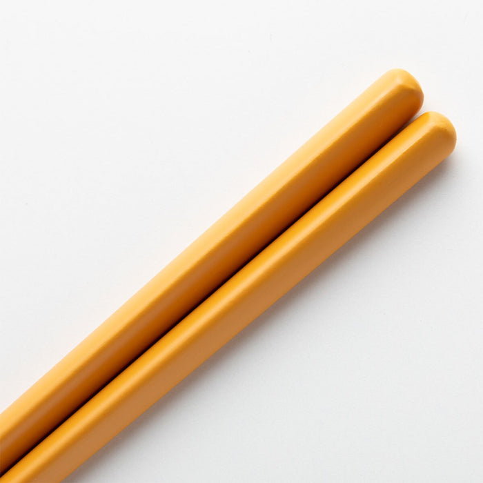 TRIANGLE CHOPSTICKS YE