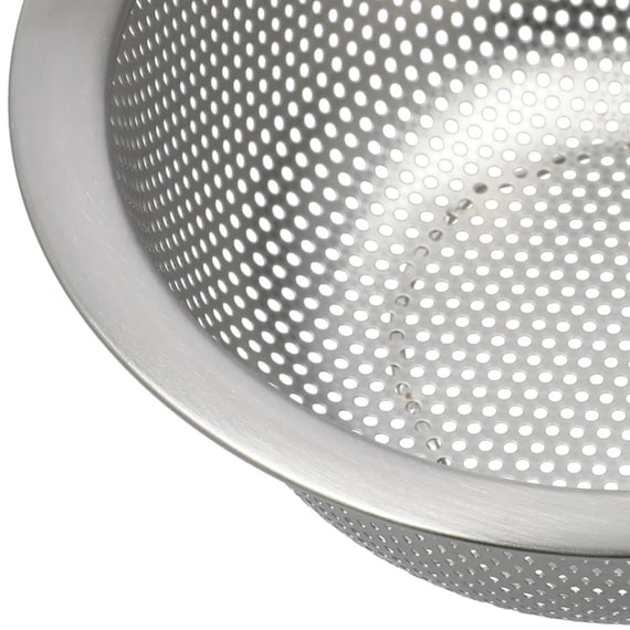 18CM PUNCHING COLANDER